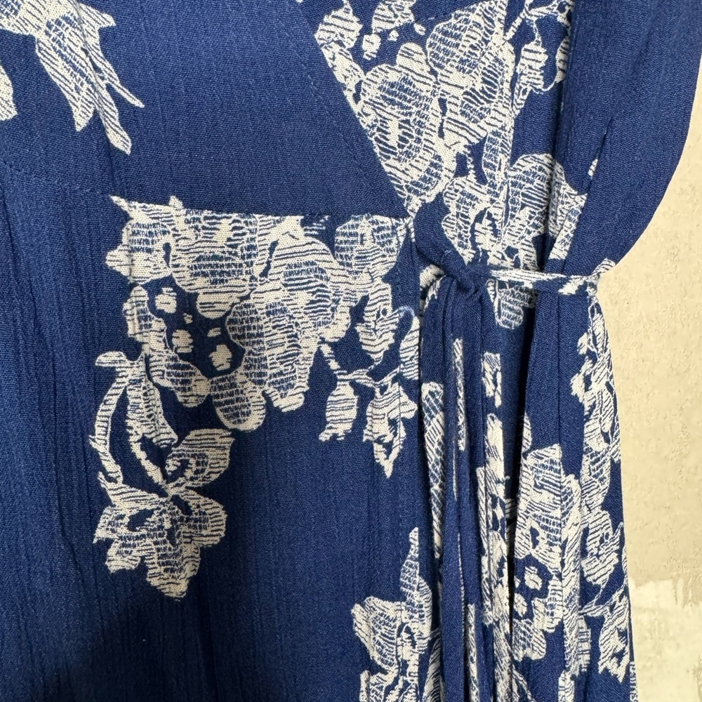 Lulus Heart of Marigold Navy Blue floral print wrap maxi dress women's M boho - Picture 9 of 10
